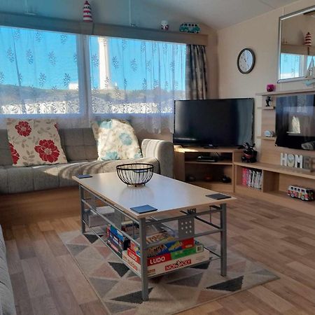 Вилла Hollies Retreat Лоссимут Экстерьер фото